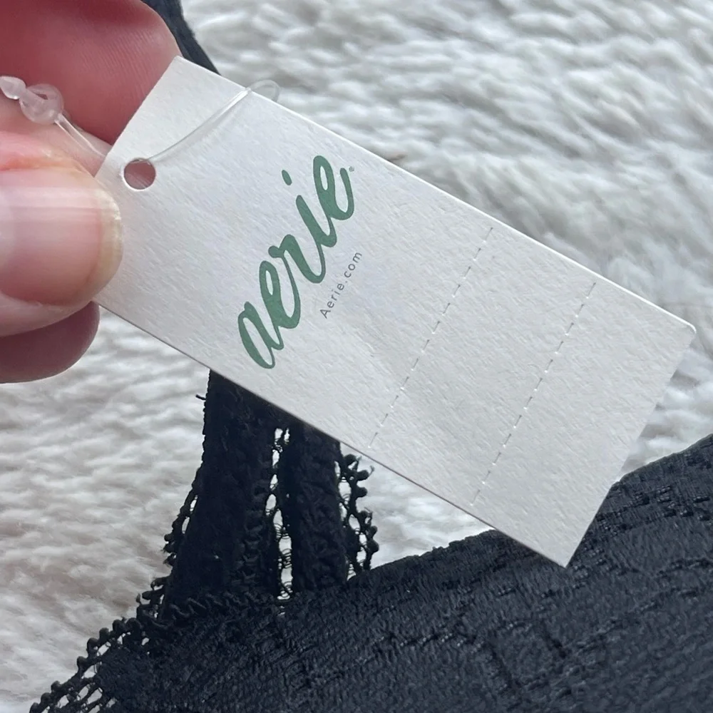 Aerie NWT black wireless floral lace bra